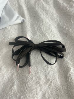 Bad Bunny Flat Brown Shoelaces with Branded Pink Metal Aglets