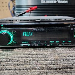 Pioneer DEH-X6810BT Bluetooth USB Auxiliary 