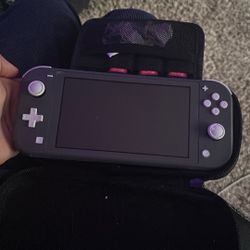 nintendo switch lite (3 games included)