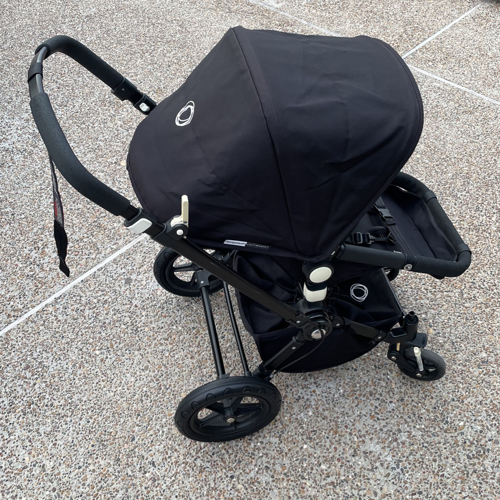 Used Bugaboo cameleon Stroller (working Condition)