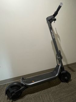Apollo - Go Premium Dual-Motor Electric Scooter w/40 mi Max Operating Range & 28 mph Max Speed - Space Gray (Used)