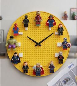 "Marvel Avengers" Buildable Wall Clock (with superhero minifigures)

Description:

For sale: a cool, unique building set that assembles into a fully f