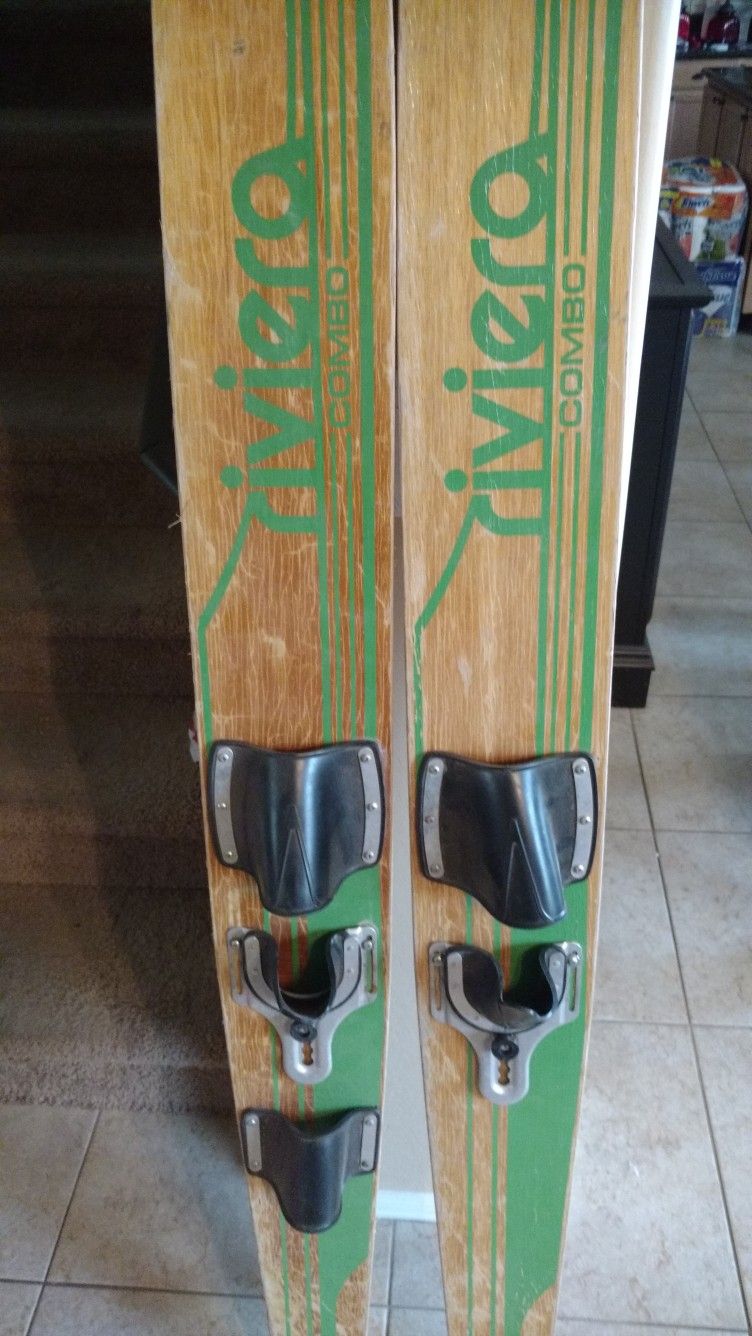 Vintage wooden RIVIERA COMBO water skis.