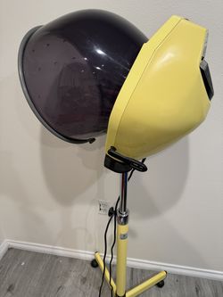 Standing hair dryer