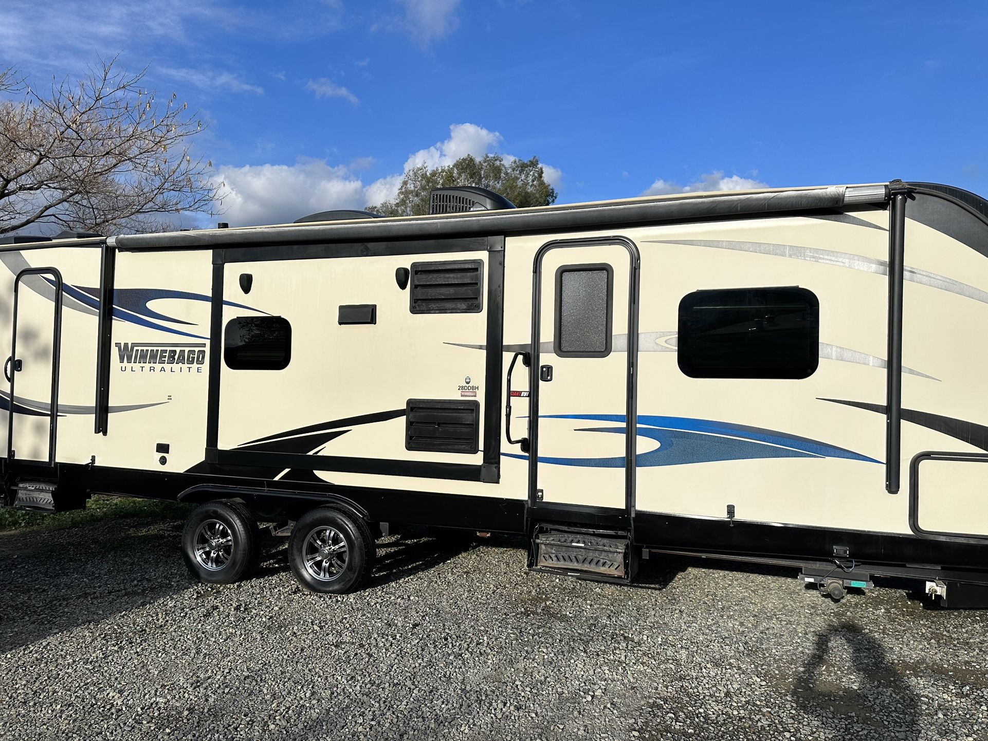 2015 Winnebago Ultralite