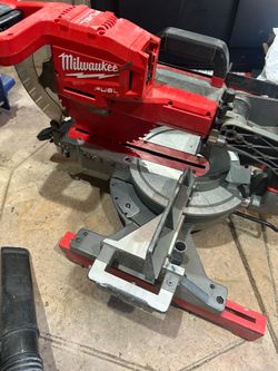 milwaukee fuel brushless m18 saw