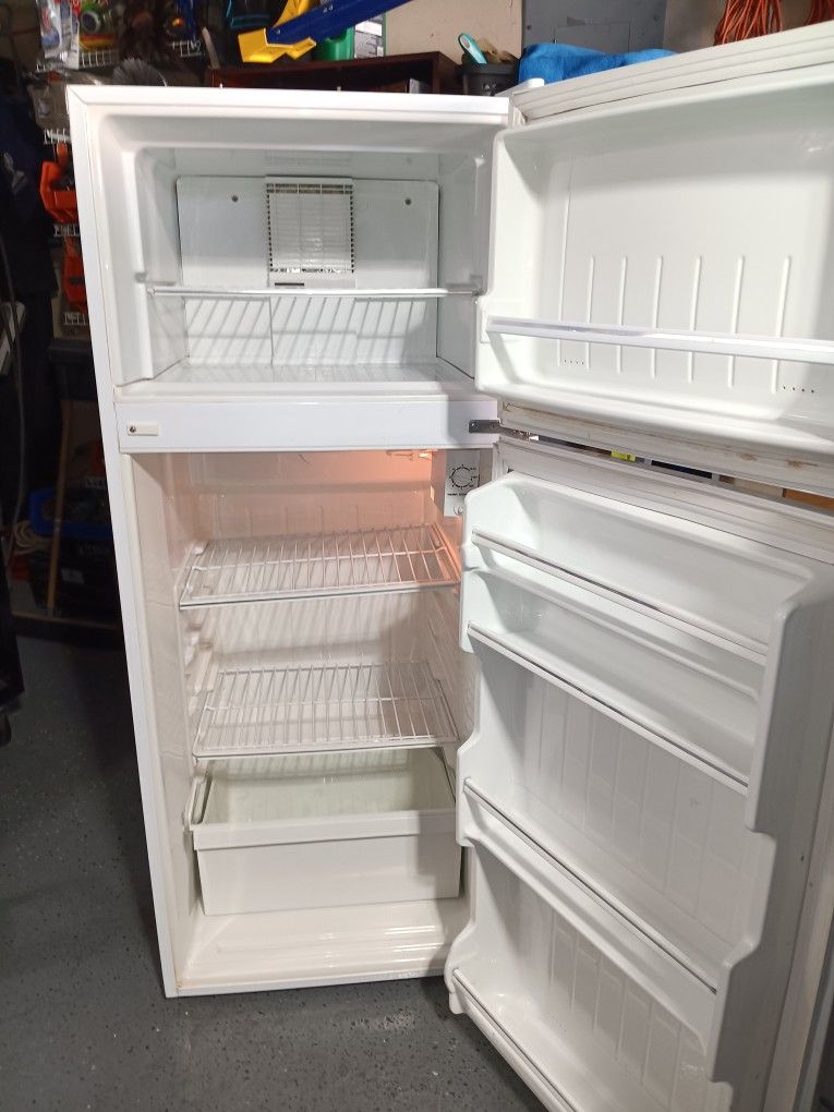 Refrigerator FREEZER 