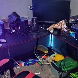Corner Gaming Desk