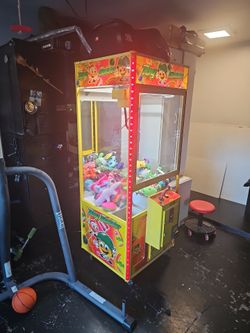 Claw machine
