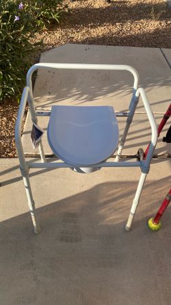 Bedside commode