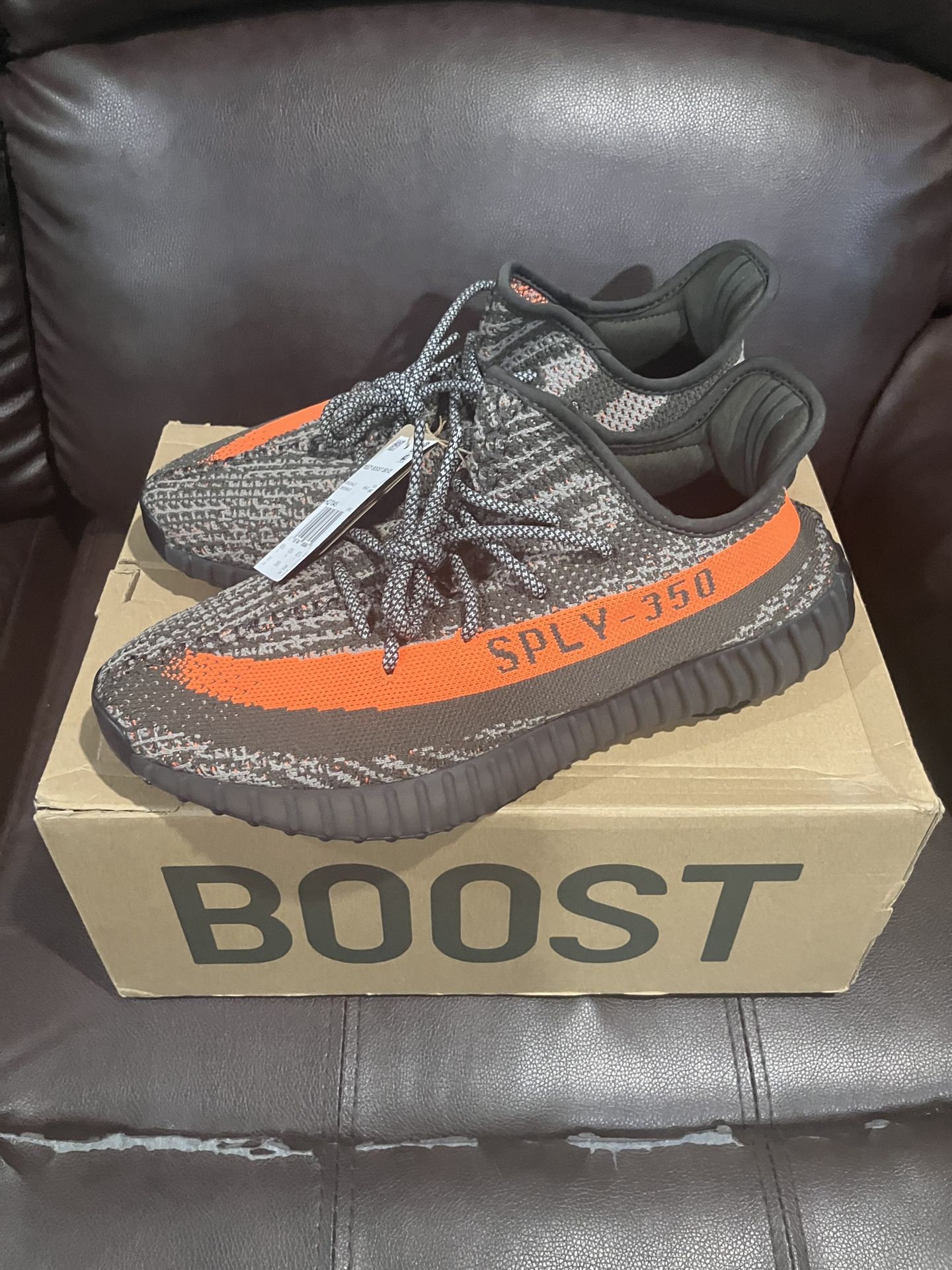 Adidas Yeezy 350 V2 Carbon Beluga Size 11