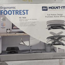 Ergonomic Footrest Mount It Brand