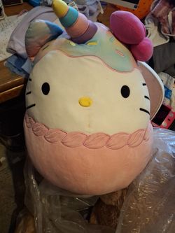 Hello Kitty Squishmallow