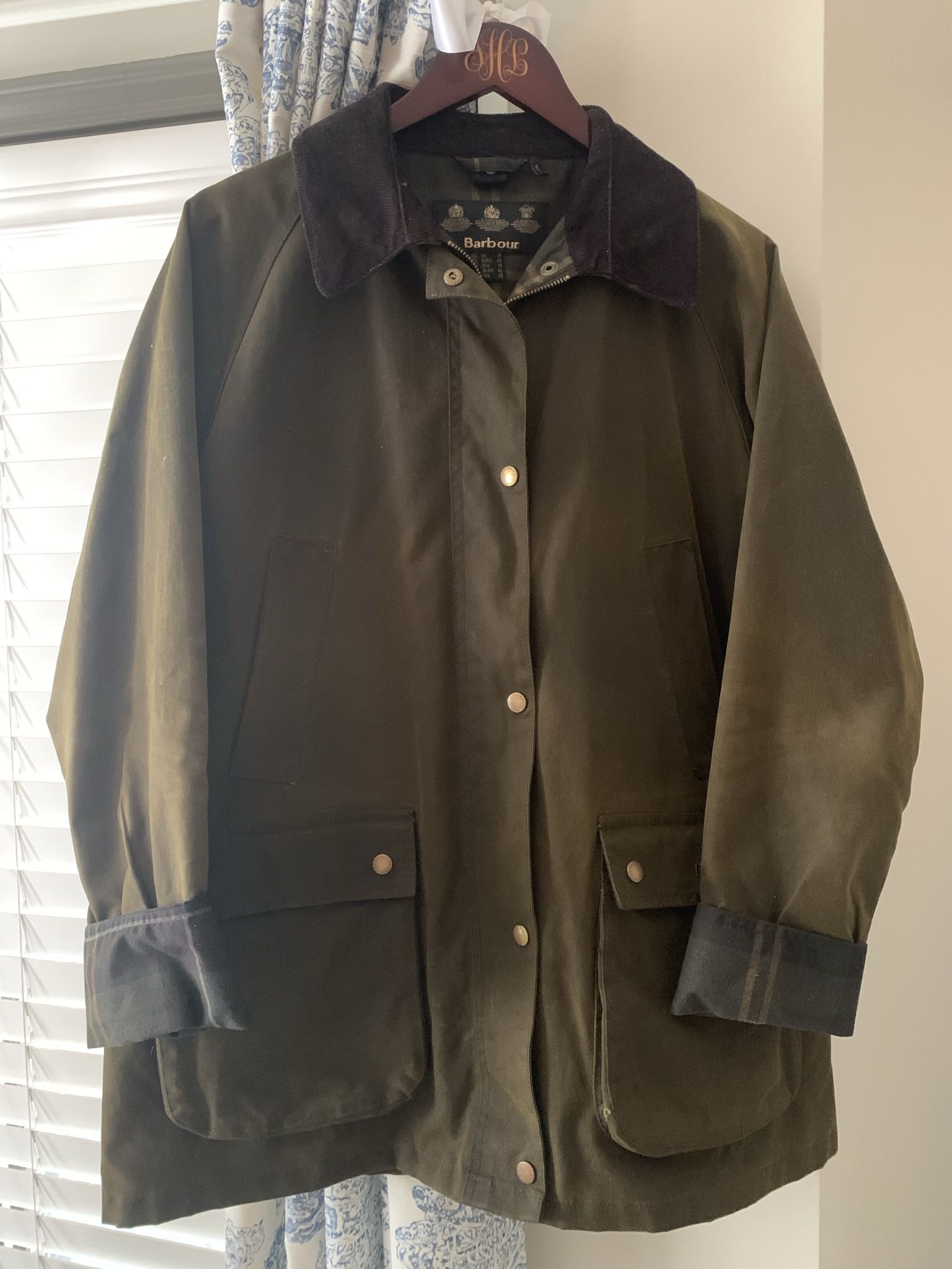 Women’s Barbour Acorn Waxed Cotton Jacket