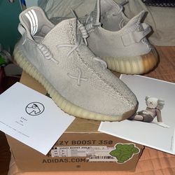 YEEZY 350 Boost SESAME SIZE 10 TRADES