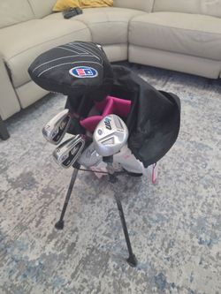 U.S. Kids Golf Ultralight 48" Pink Girls Junior Set with Stand Bag - RH - 175$ or best offer