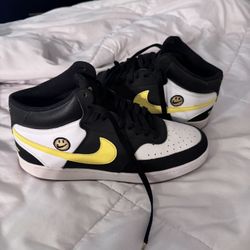 Men's Nike Court Vision Mid Extra Smile Casual Sneakers 