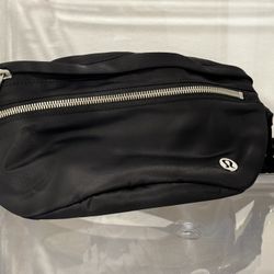 Lululemon City Adventurer Waist Bag