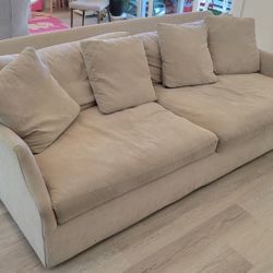 High Fashion Homes Ettica Sofa