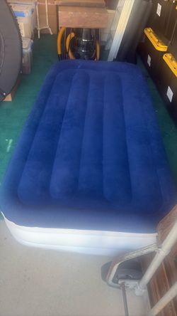 Enerplex Twin size inflatable Mattress