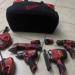 milwaukee combo 4 tools 2 batteries and 2 chargers 