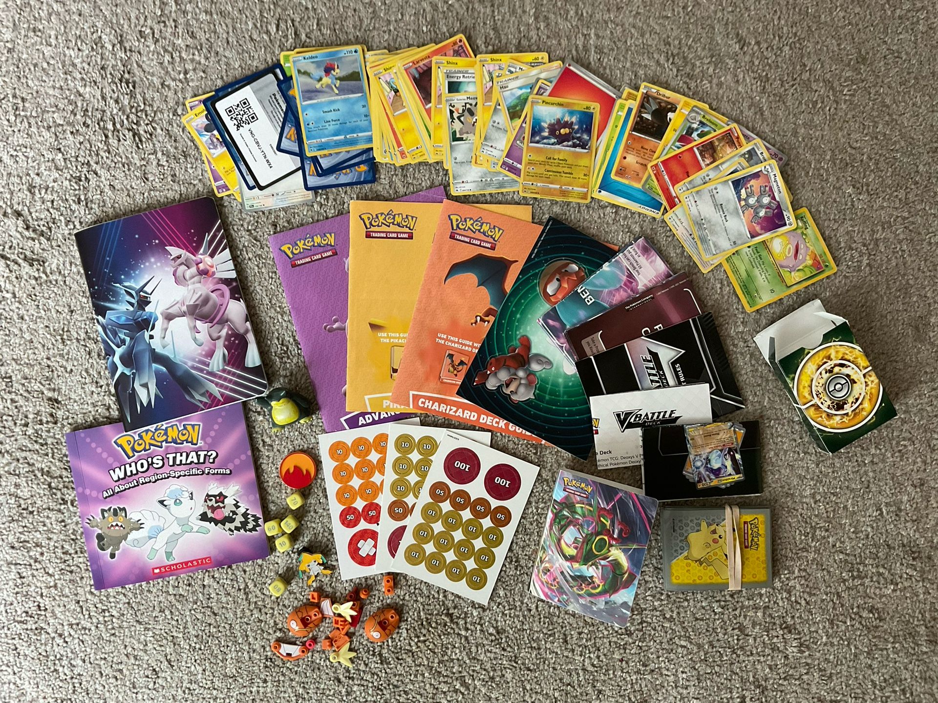 Mix Of Pokémon Items 