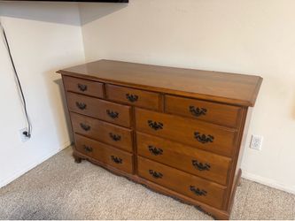 Dresser & 2 Nightstand