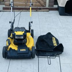 DEWALT DCMWSP244 BRUSHLESS CORDLESS FWD SELF PROPELLED LAWN MOWER VG M WITH KEY for Sale in Los Angeles CA OfferUp