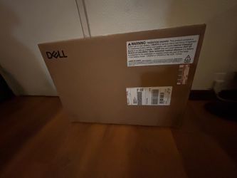 Dell 24” All-in-One Touch Screen, Intel Core 5, 16GB, DDRS, 512 GB FHD - White, keyboard/mouse