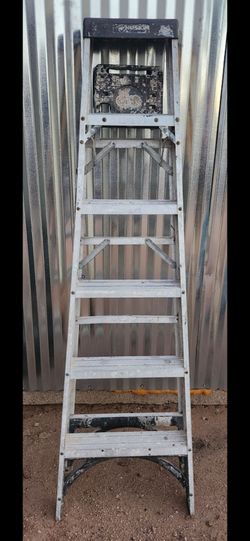 Husky 6' ladder