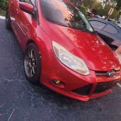 2012 Ford Focus Hach Back