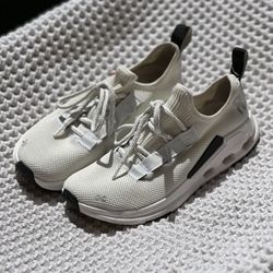 On Cloudeasy Women’s Sneakers 