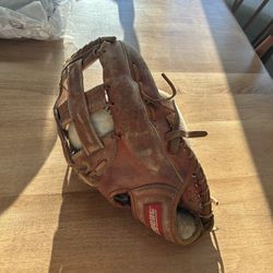Regent Adult Softball Glove