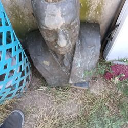 Statue