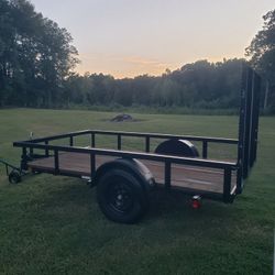 5.5 X 10 UTILITY TRAILER  ( EXCELLENT CONDITION)