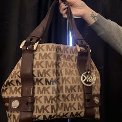 VINTAGE MICHAEL KORS BAG