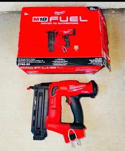 Milwaukee FUEL M18 18V Brushless Gen II 18-Gauge Brad Nailer (Tool-Only) New !!!!