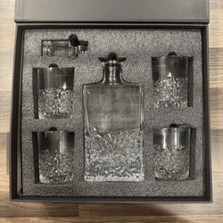Whiskey Decanter & Glass Set – Brand New, Perfect Gift