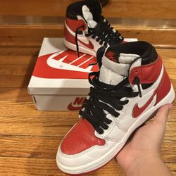 Nike Air Jordan 1 Heritage | Size 7 (Men’s) | Used Sneakers