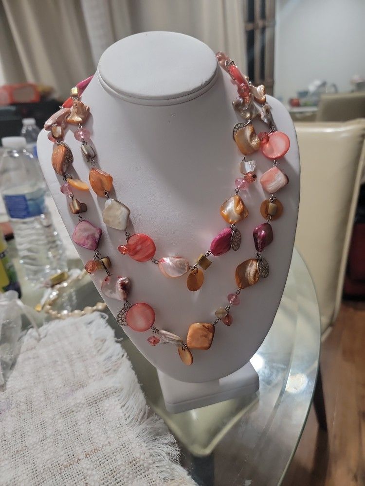 Necklece