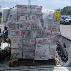 Toro 60v Lawn & Landscaping Tool Pallet