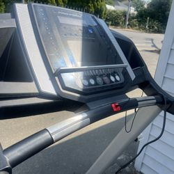 Treadmill 