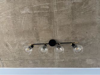 Light fixture