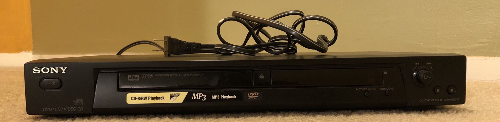 SONY DVP-NS315 DVD/CD/MP3 Player With remote