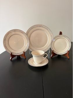 Lenox Fine China.  Service for Four - 20pcs. Charleston Pattern -Price is Firm