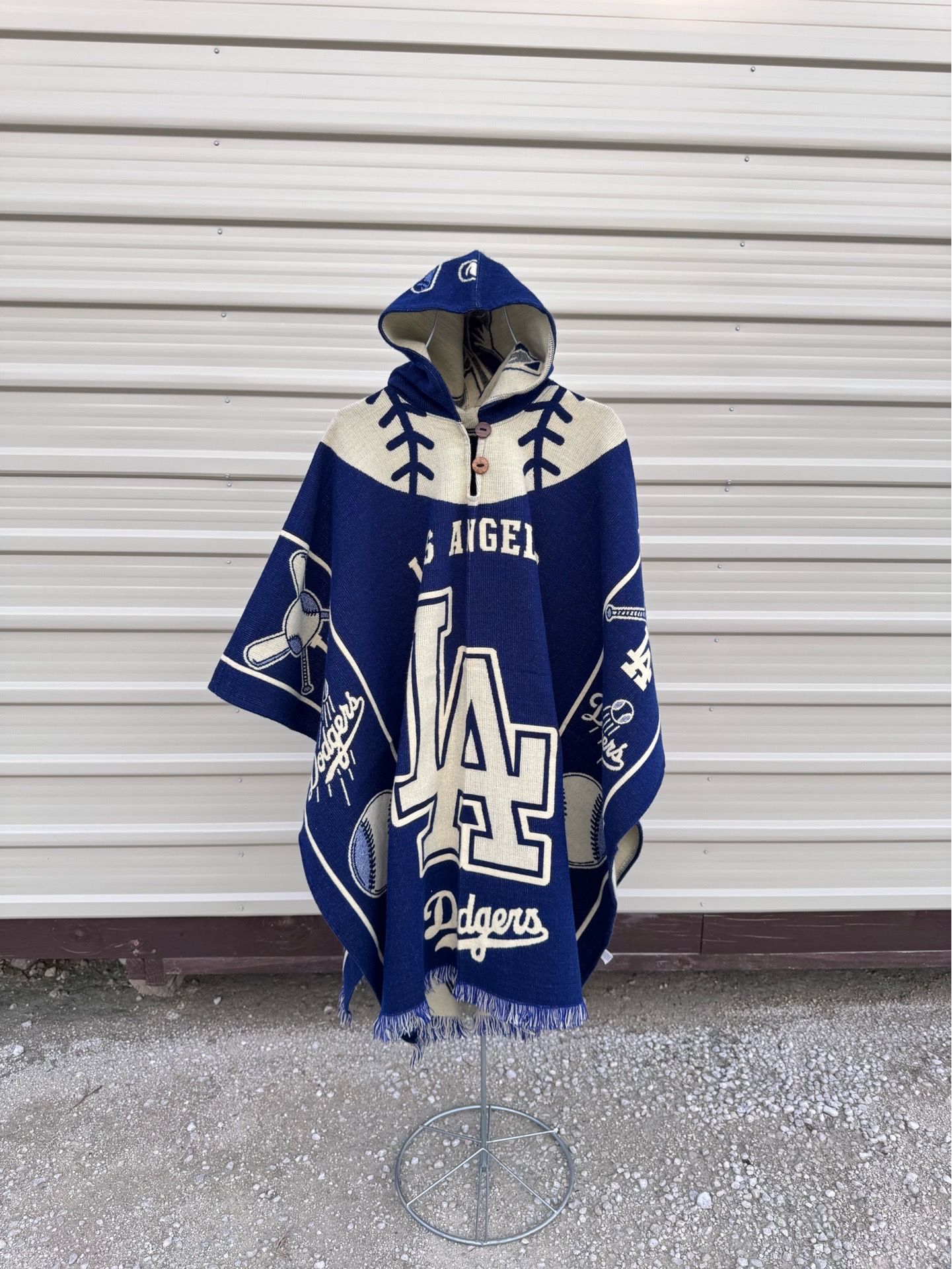 Los Ángeles Dodgers poncho, adult size