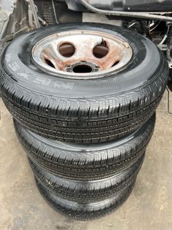 275/45R15 nexen