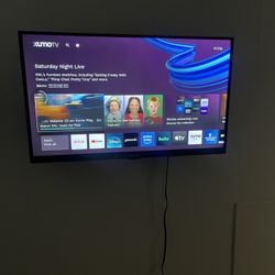 Tv With Remote Perfect Condition $120 or BEST offer