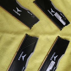 RAM DDR4 TeamGroup - T-Force DELTA