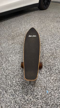 Ten toes long skateboard